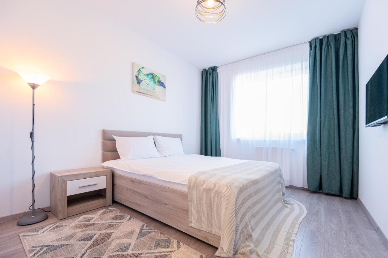 Serene Flat Lejlighed Oradea Eksteriør billede